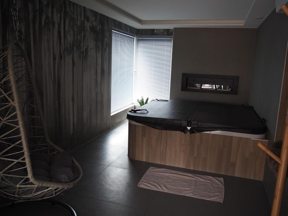 Gite Le Renouveau Avec Jacuzzi Privatif Laveline Exterior photo